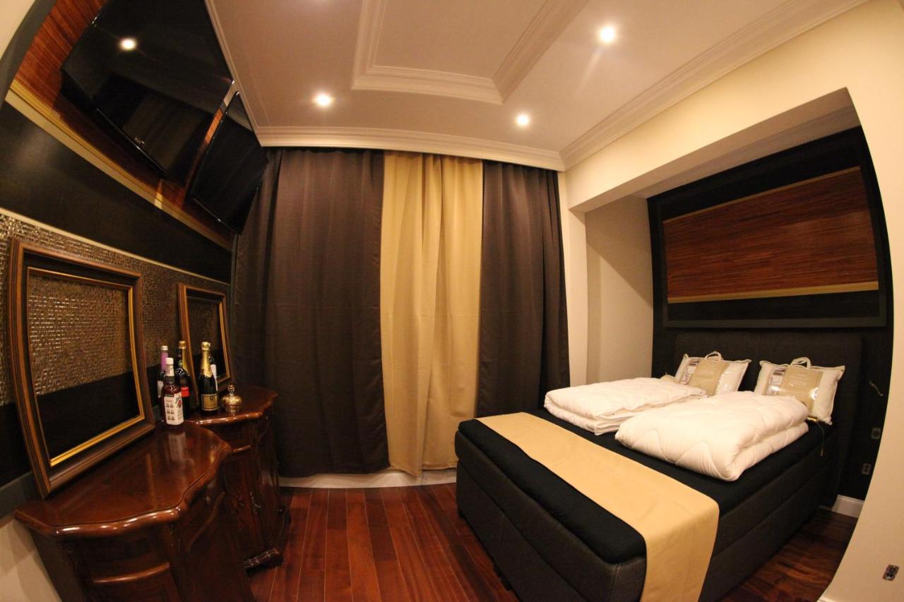 Golden Apartments Есен Екстериор снимка