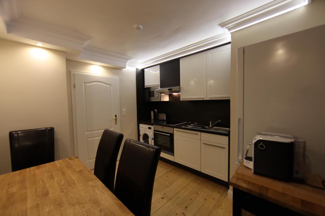 Golden Apartments Есен Екстериор снимка