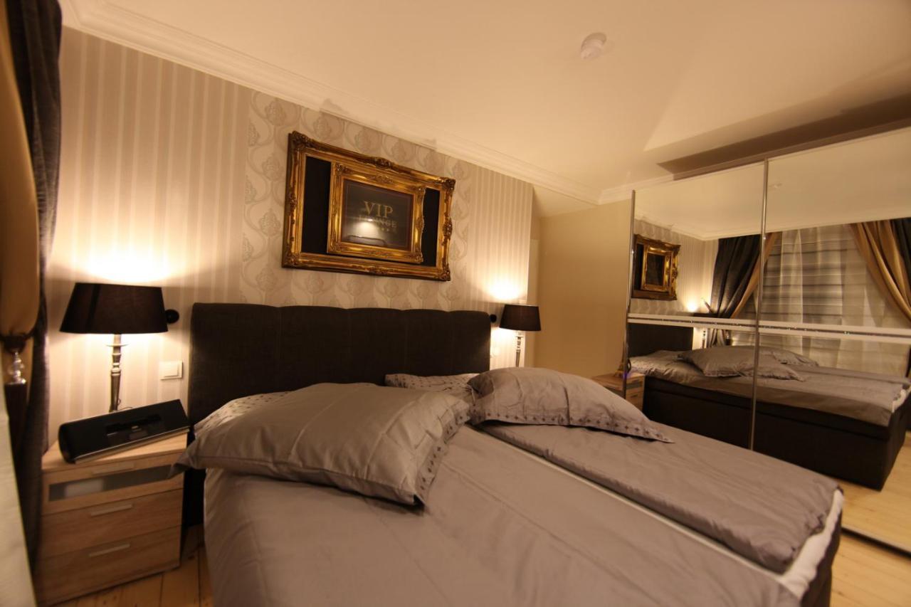 Golden Apartments Есен Екстериор снимка