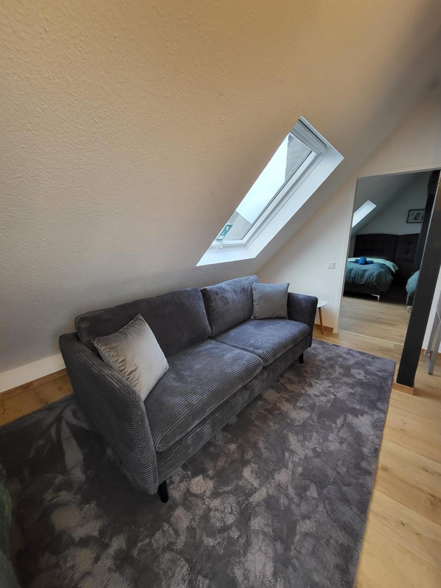 Golden Apartments Есен Екстериор снимка