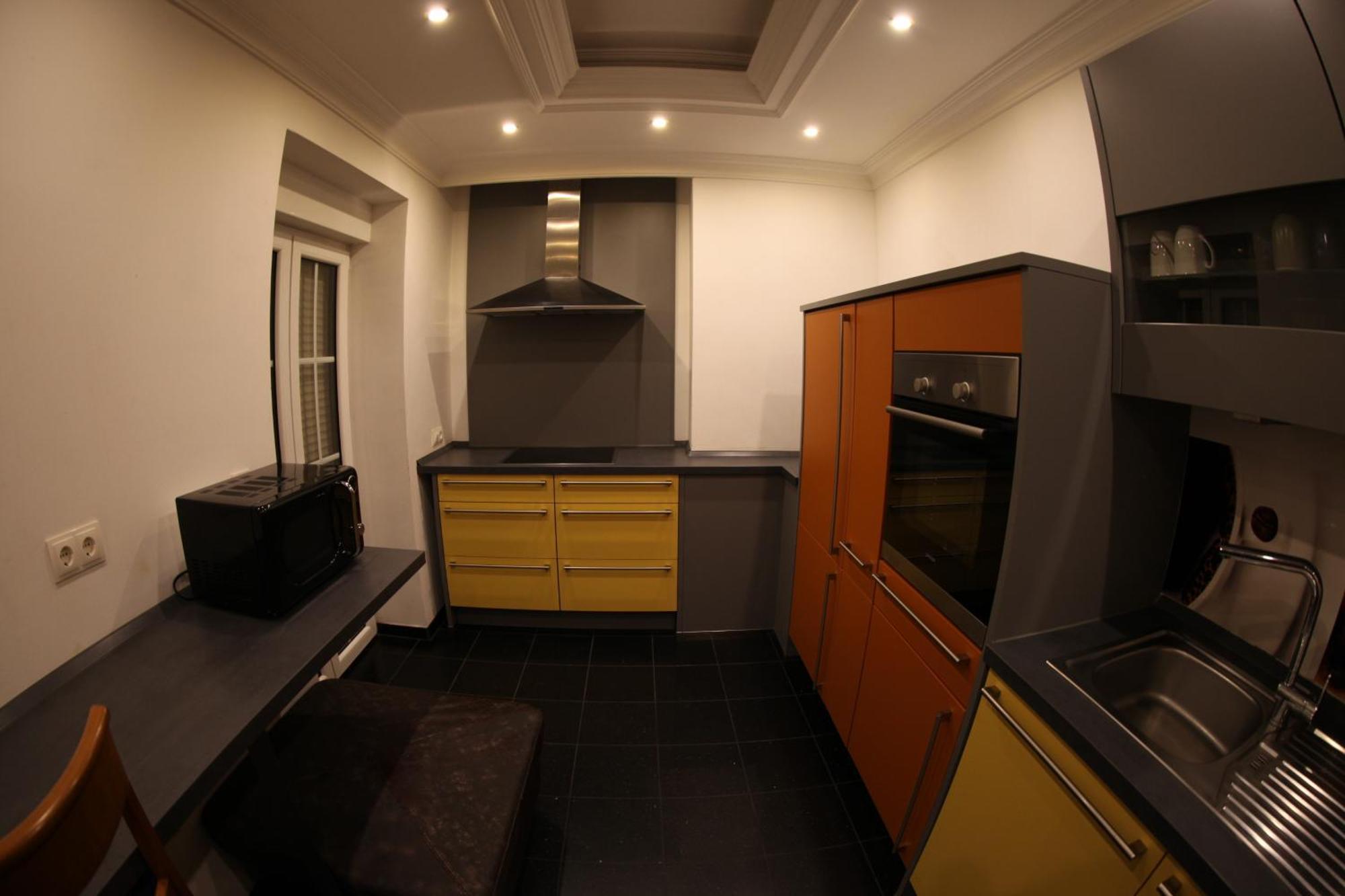 Golden Apartments Есен Екстериор снимка